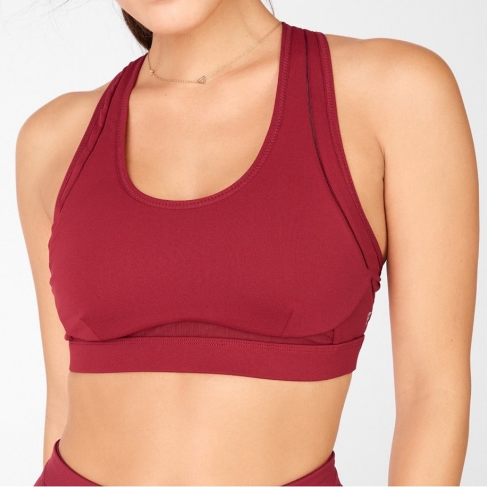 Fabletics Belle High Impact Sports Bra- M in red